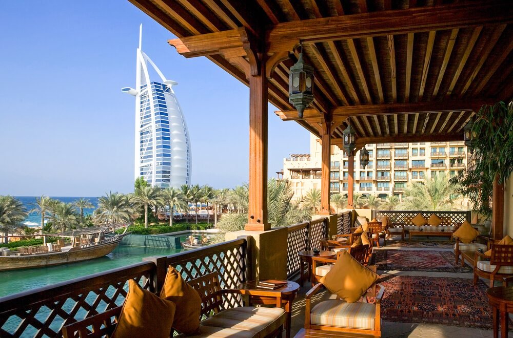 restaurant business setup in Dubai Mainland